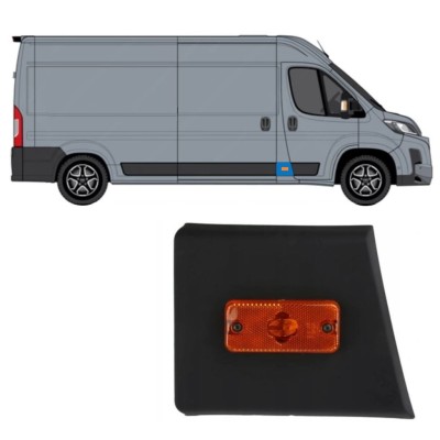 Bandou lateral stâlp față cu lampă pentru Toyota Proace Max 2024- / Dreapta 15896