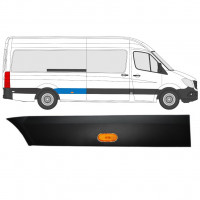 Bandou lateral aripă spate cu lampă pentru Mercedes Sprinter 2006- / LWB / Dreapta / Set 9056